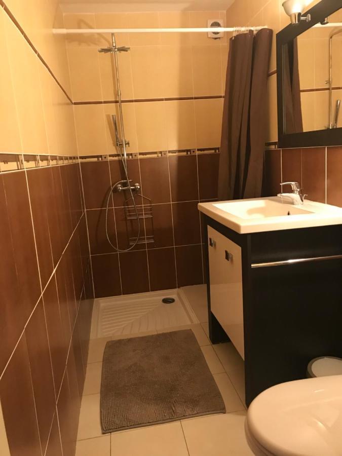 Au Bord De L Eau Bed & Breakfast Surba Bagian luar foto